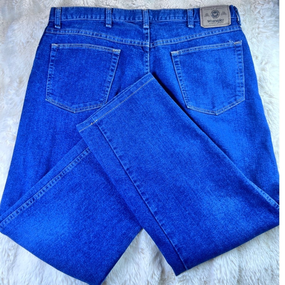 Wrangler Authentic Jeans Mens 38x29 Regular Fit Blue Straight Leg A17